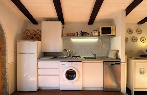 Loro Ciuffenna Villa | Poggio Corsucci - "The Hut" - Stone house in the heart of Tuscany with pool