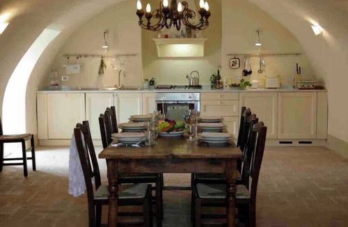 Montegiove House | Italian villa in medieval town near Orvieto