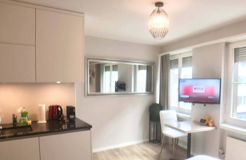 Niederdorf Apartment | KAYA Zurich Niederdorf