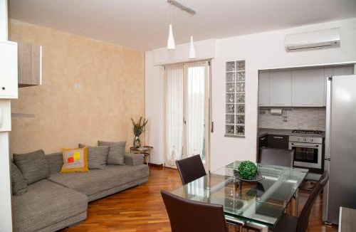 Varedo Apartment | LA CASA DI AMBRA