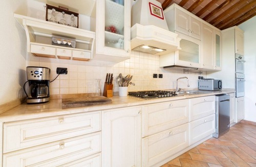 Castellina in Chianti Cottage | La Misura, cottage with garden and swimming pool on the hills of Chianti
