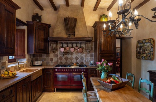Greve in Chianti Villa | La Valle Tuscany — Historic Luxury Villa Estate in Chianti, Near Florence