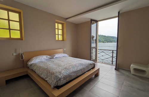 Orta San Giulio Apartment | Lake View Cottage House