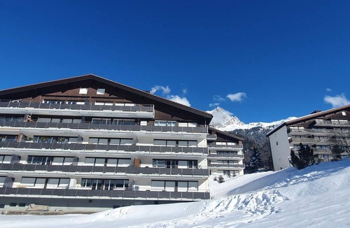 Cunter Apartment | Las Vals E10 Appartement/Fewo, Bad, WC, 2 Schlafräume 3 Zimmerwohnung - 6 Betten by Interhome