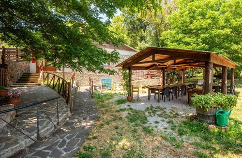 Montieri Apartment | Lavender Room - Poggio Alla Luna with Shared Terrace & Garden, Wi-Fi