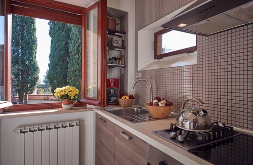Perugia Apartment | Le Balze Charming Apartment with private veranda, 10 min from Perugia Centre
