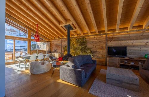 Saint-Pierre-de-Clages Apartment | Le Grimpeur, Mer de Glace Spa Access, 50m from ski lift