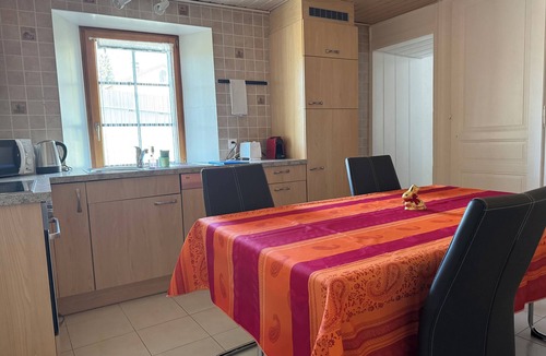 Le Sentier Apartment | LE NID DU SENTIER VALLÉE DE JOUX · HOLIDAY HOME