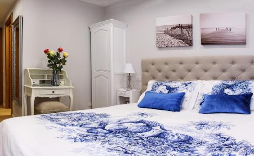 Como City Centre House | Lora Center Room, near the lake with air conditioner