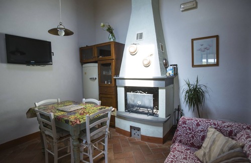 Monteriggioni Apartment | Lovely and typical farmhouse in the heart of Chianti