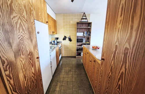 Montana Apartment | Lovely apartment for 6 guests with WIFI, TV, balcony, pets allowed and panoramic view