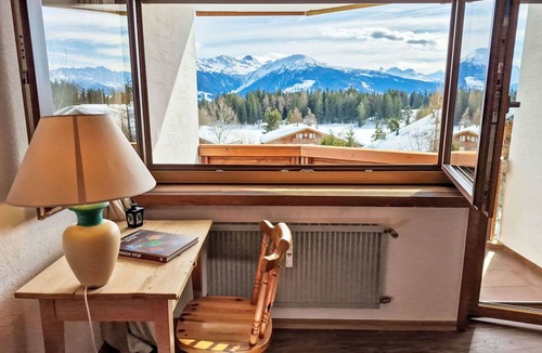 Montana Apartment | Lovely apartment for 6 guests with WIFI, TV, balcony, pets allowed and panoramic view