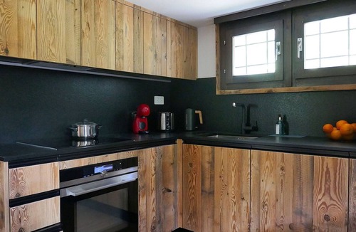 Olivone Apartment | Lovely apartment for 4 guests with WIFI, TV, terrace and pets allowed