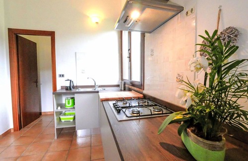 Montorsaio House | Lovely apartment in villa with pool, WIFI, TV, patio, pets allowed and panoramic view