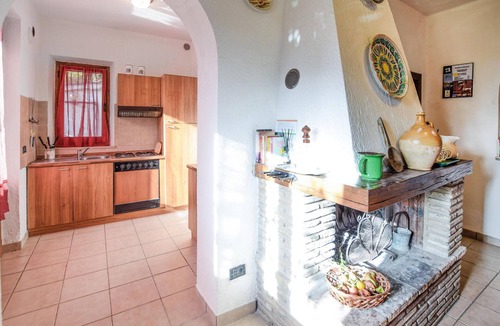 Collesanto House | Lovely home in Magione with swimming pool