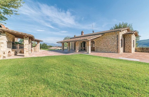 Torgiano House | Lovely home in Torgiano PG with private swimming pool, can be inside or outside
