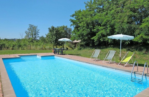 Castiglione in Teverina Villa | Lovely apartment in villa for 2 people with WIFI, pool and patio