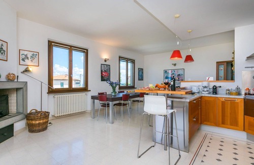 Tavarnelle Val di Pesa Apartment | Lovely apartment for 6 guests with WIFI, TV, terrace and panoramic view