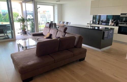 Seebach Apartment | Luxury Apartment - central to everything