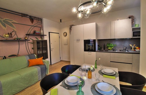 Bardolino Apartment | LUXURY APARTMENT RIGHT ON THE LAKE WITH LAKE VIEW AND PRIVATE BEACH