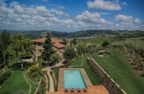 Panzano in Chianti Apartment | Luxury Chianti in La Rosa in Panzano Chianti