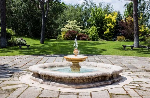 Nepi Villa | Luxury lakefront villa near Rome set in its own private park