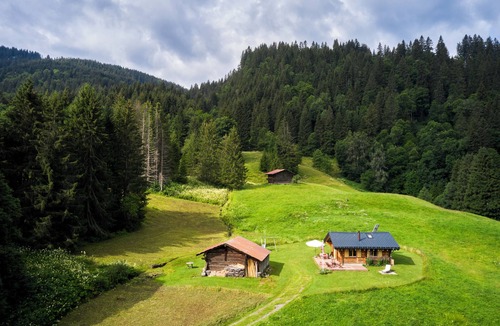 Vers L'Eglise Ski Chalet | Magnifique Petit Chalet aux Diablerets, en Pleine Nature