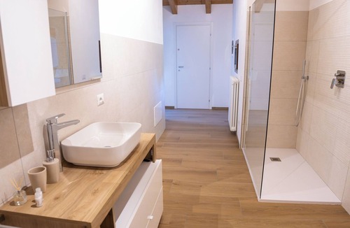Colverde Apartment | Maison Fortis Colverde Como, nestled in the countryside, far from the hustle and bustle of the city