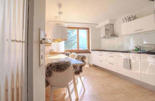 Arosa Apartment | Marlenca 2 by Arosa Vacations Appartement/Fewo, Dusche und Bad, WC, 2 Schlafräum by Interhome