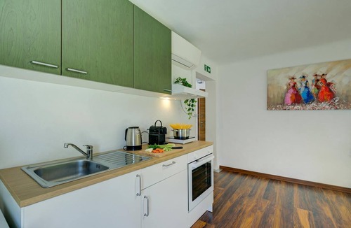 Maroggia Apartment | Maroggia Apt 2 Near The Lake for 5, Maroggia, Switzerland