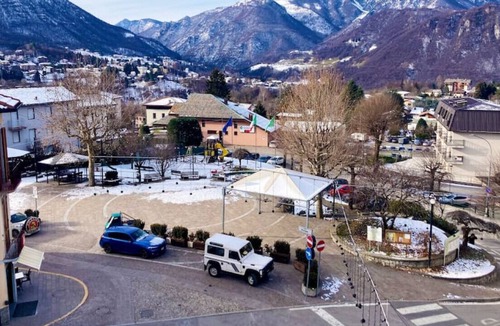 Cremeno Apartment | MAT Cremeno Rocco 3 · Large cosy mountain view apt for trekking lovers
