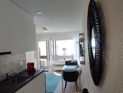 Leukerbad Apartment | Mayenzett 25, komplett renoviert, vis-à-vis Klinik & Thermalbad