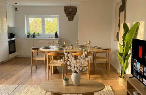 Glattbrugg Apartment | Modern 2BR | Balcony - Quiet - 7min ZRH Airport