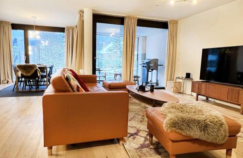 Central Interlaken Apartment | Modern Apartment with Balcony and BBQ at Interlaken West Station