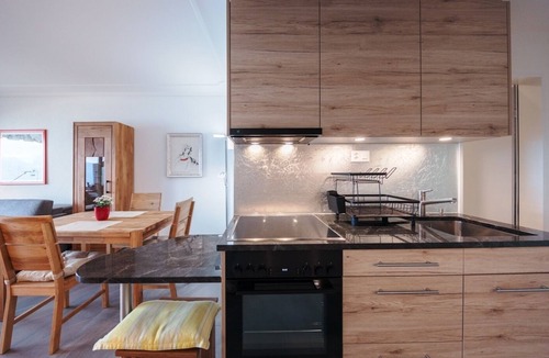 Orselina Apartment | Modern vacation studio on the 3rd floor for 1-2 persons.