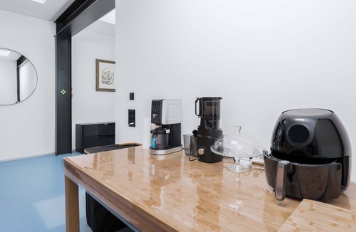 Uster District Apartment | Modern Zurich Loft with Balcony, View & Workspace