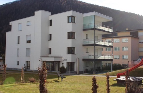 Meierhof Apartment | Mon Repos (BO) Appartement/Fewo, Dusche oder Bad, WC 2½-Zimmerwohnung by Interhome
