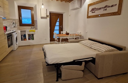 Portoferraio Old Town Apartment | Monolove historic center just a 13-minute walk from the port of Portoferraio.
