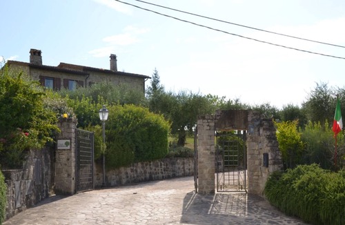 Piedicolle Villa | Mora, Peacefull Luxury villa in Umbria with Private pool, gardens and views