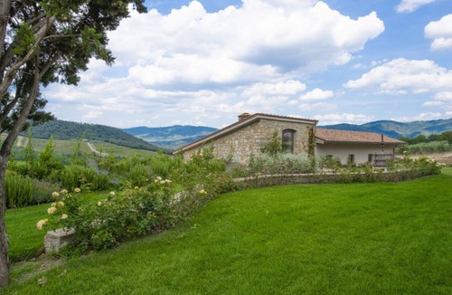 Panzano in Chianti Villa | MyExclusiveItaly - Villa Chianti with pool near the vineyard