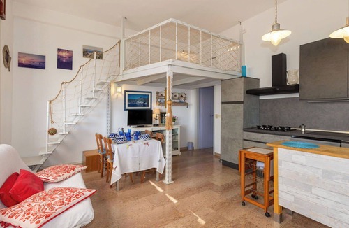Rosignano Marittimo Apartment | Nice apartment for 4 guests with A/C, WIFI, TV, patio and panoramic view