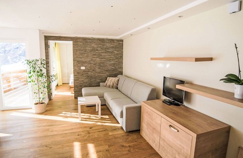 Leukerbad Apartment | Nice apartment for 4 guests with WIFI, TV and patio