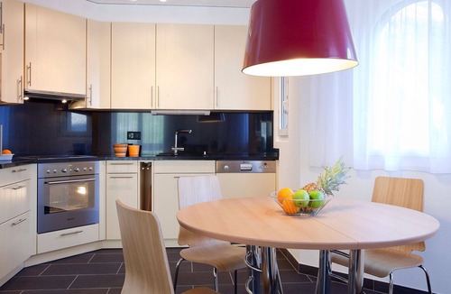 Leukerbad Apartment | Nice apartment for 4 guests with hot tub, WIFI, TV and balcony