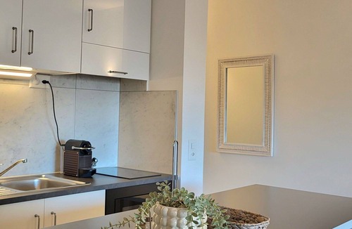 Bissone Apartment | Nice apartment for 4 people with WIFI, A/C, pool, TV, balcony and panoramic view