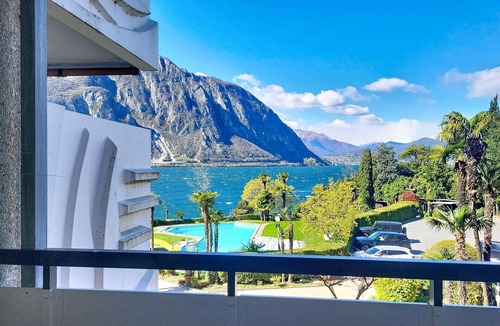 Bissone Apartment | Nice apartment for 4 people with WIFI, A/C, pool, TV, balcony and panoramic view