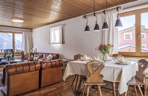 Samedan Apartment | Nice apartment for 4 people with WIFI, TV, balcony and panoramic view