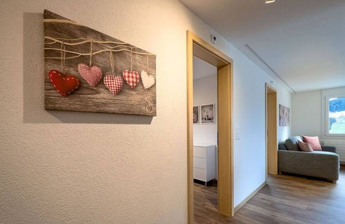 Adelboden Apartment | Nice apartment for 6 guests with WIFI, TV and balcony