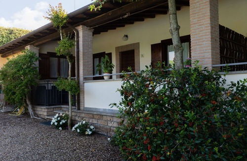 Bolsena Villa | Nice apartment in villa for 6 people with pool, WIFI, TV, terrace and pets allowed