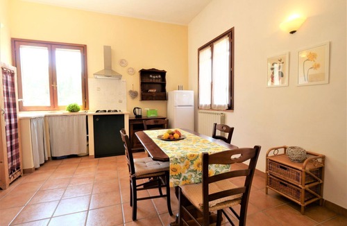 Montorsaio House | Nice apartment in villa for 2 people with pool, WIFI, TV and patio