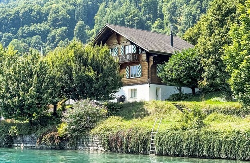 Niederried bei Interlaken House | Nice apartment in villa for 8 guests with WIFI, TV, balcony and panoramic view